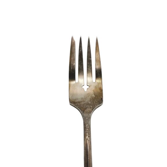 Oneida Queen Bess II 6.5in Silverplate Salad Fork 1946 Floral Clover Pierced - Picture 4 of 9